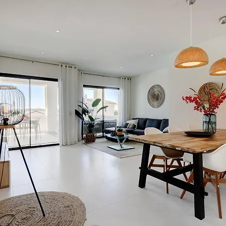 Brand New Gorgeous 2 Bed At Hills! Estepona