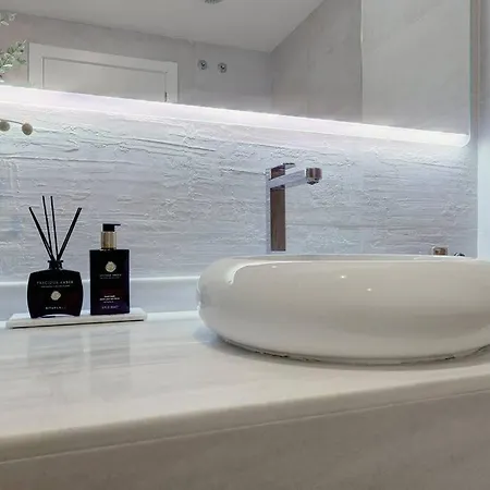 Brand New Gorgeous 2 Bed At Hills! Estepona