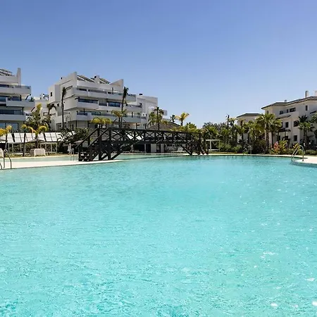 Brand New Gorgeous 2 Bed At Hills!