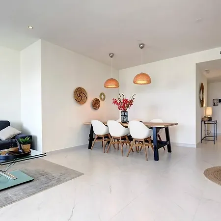 Brand New Gorgeous 2 Bed At Hills! Apartment *